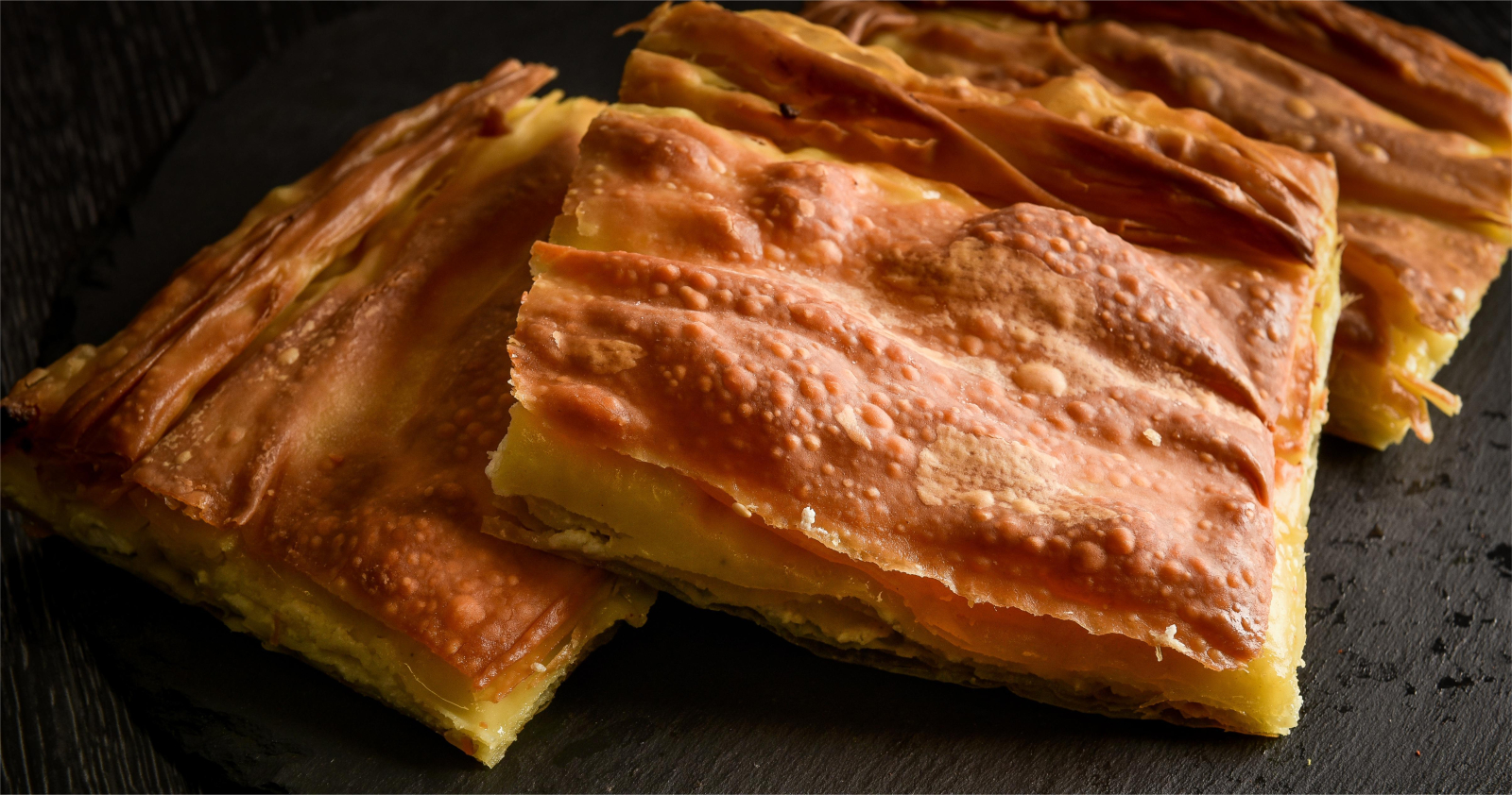 Χωριατικη Πίτα Πράσο Κιμάς σε Ταψί 8αρα BRIOCHE 6x2kg